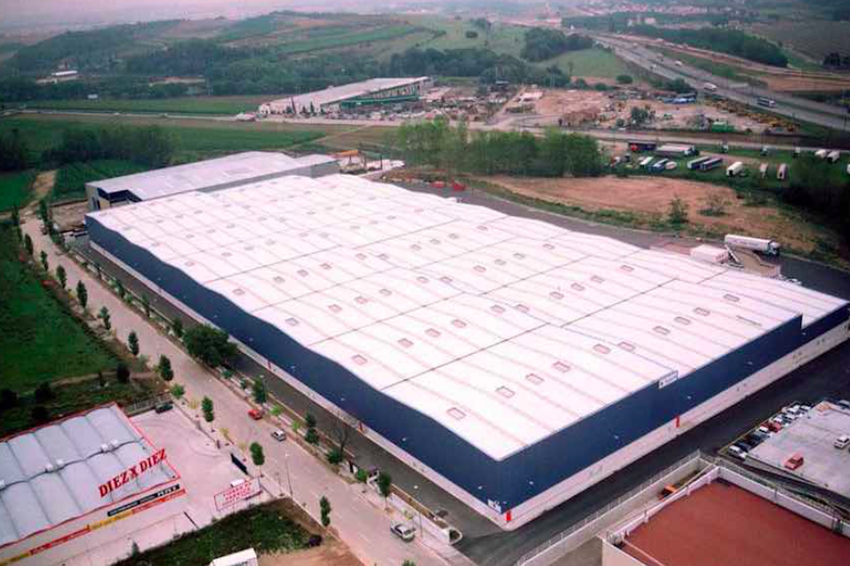 NAVE LOGISTICA EN ALQUILER EN LA ROCA DEL VALLÉS DE 25.016 m²