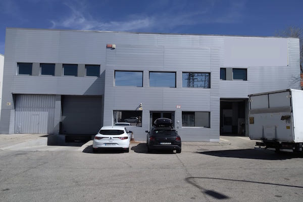 NAVE INDUSTRIAL EN LEGANÉS DE 2800 m²