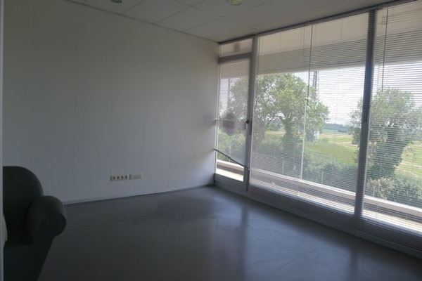 NAVE LOGÍSTICA EN CAMALLERA DE 2.178 m², GIRONÉS foto 5