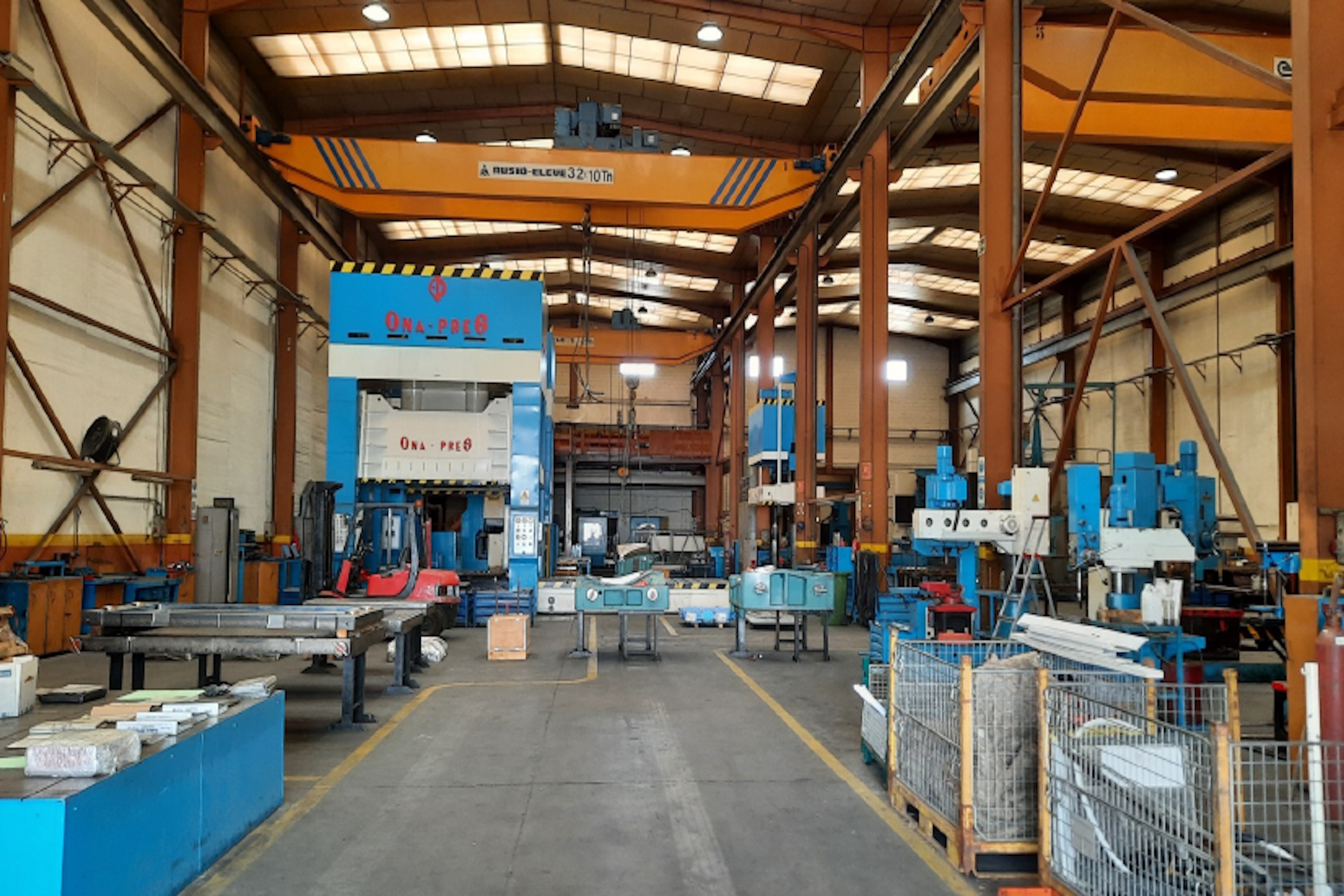 NAVE INDUSTRIAL EN ALQUILER EN RUBÍ DE 2.925 m²